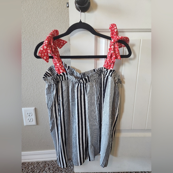 Grace&Emma Top - Picture 2 of 5